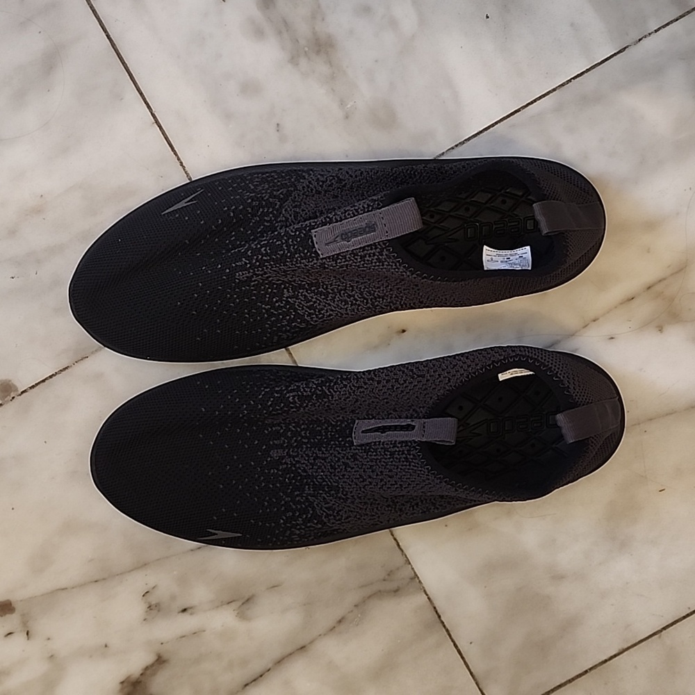 Speedo Black Surf Knit Pro Shoes Men's Size 11